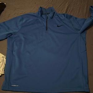 Nike therma fit